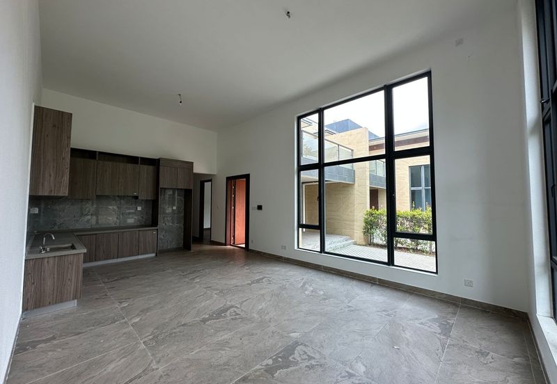 Forest City Golf Resort, Gelang Petah