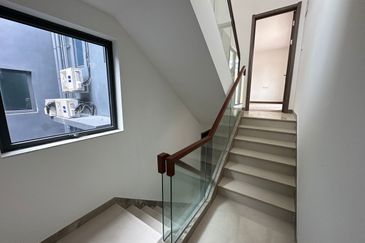 Forest City Golf Resort, Gelang Petah