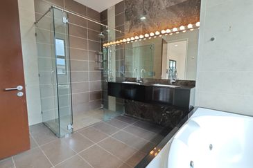 Noble Park @ East Ledang