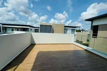 Noble Park @ East Ledang