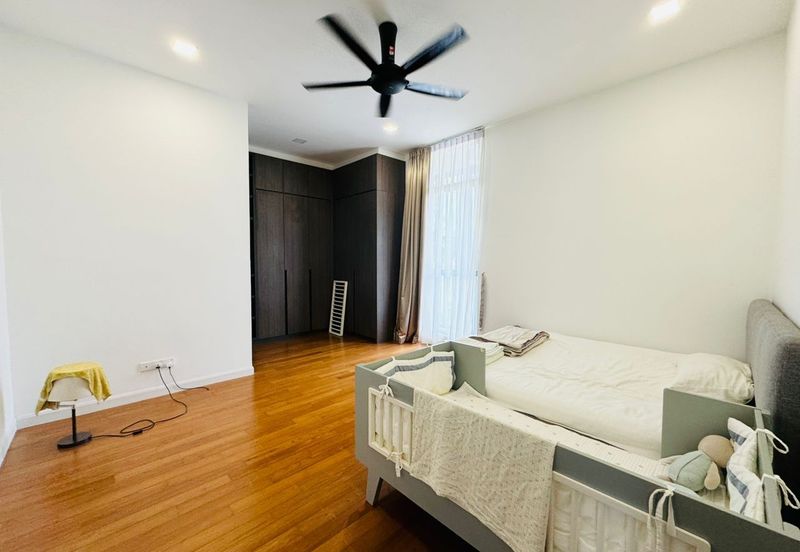 Noble Park @ East Ledang