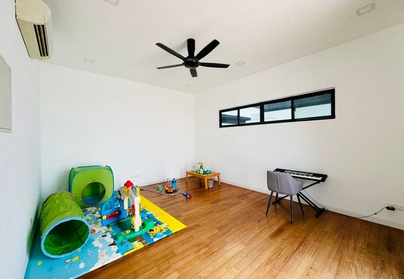 Noble Park @ East Ledang