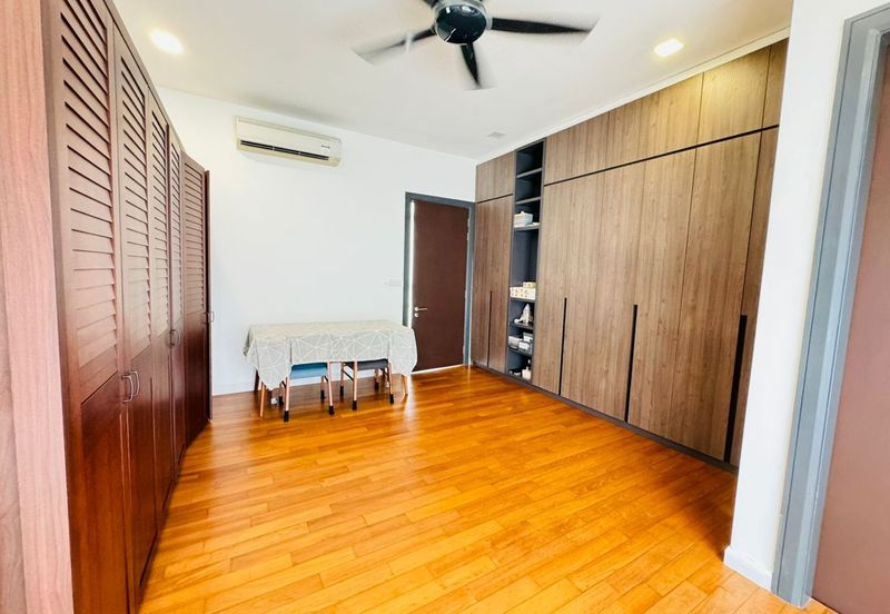 Noble Park @ East Ledang