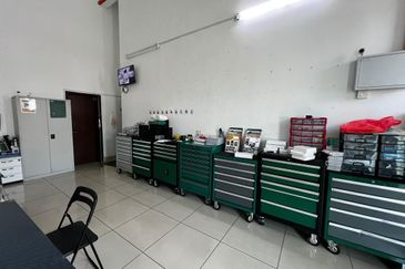 Kempas Utama Industrial Park