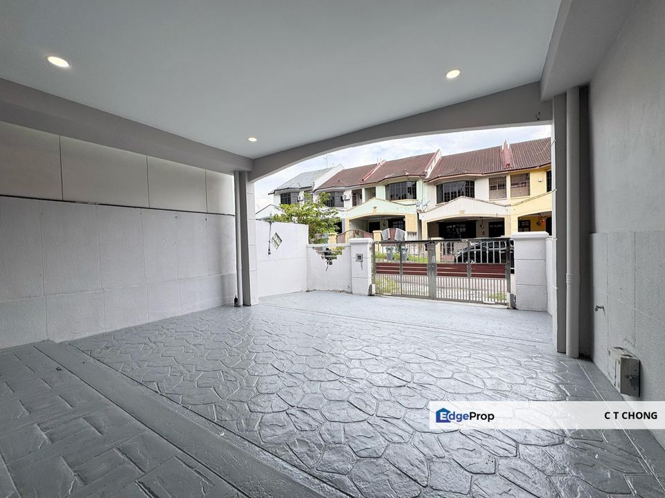 Taman Dato Chellam Ulu Tiram Double Storey Terrace House For Sale Extended, Johor, Ulu Tiram