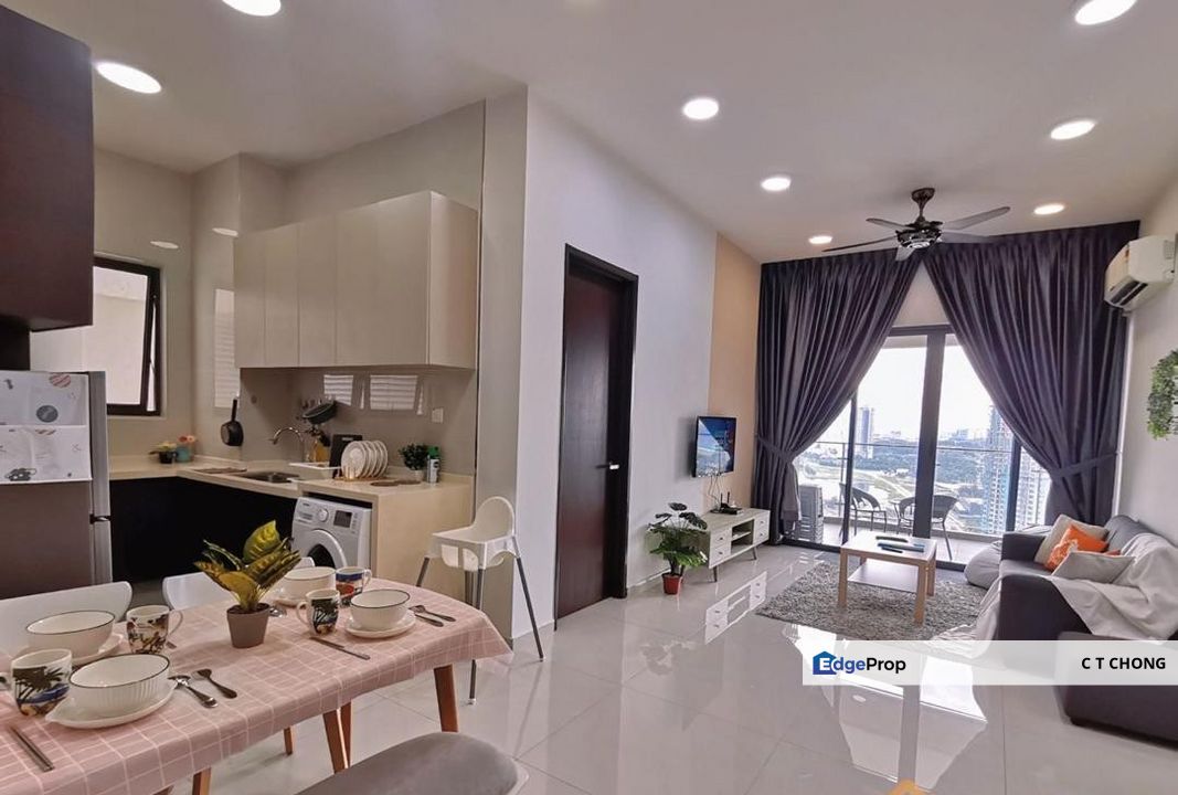 Royal Strand Country Garden Danga Bay Condominium Unit For Sale, Johor, Johor Bahru