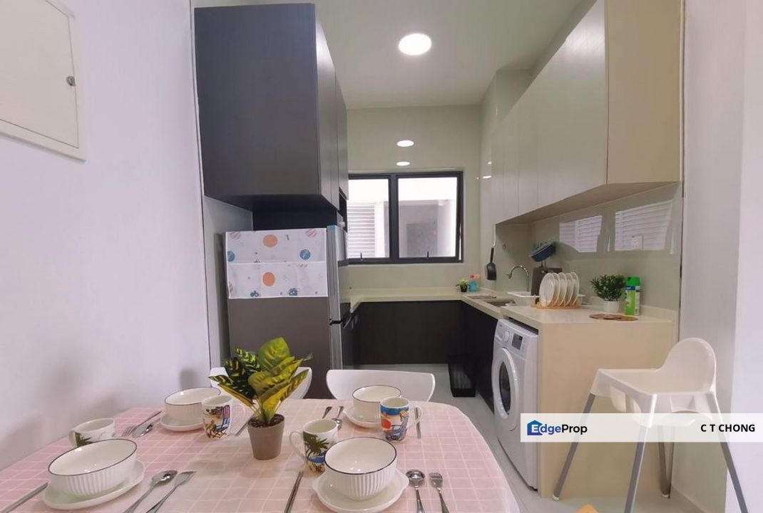 Royal Strand Country Garden Danga Bay Condominium Unit For Sale, Johor, Johor Bahru