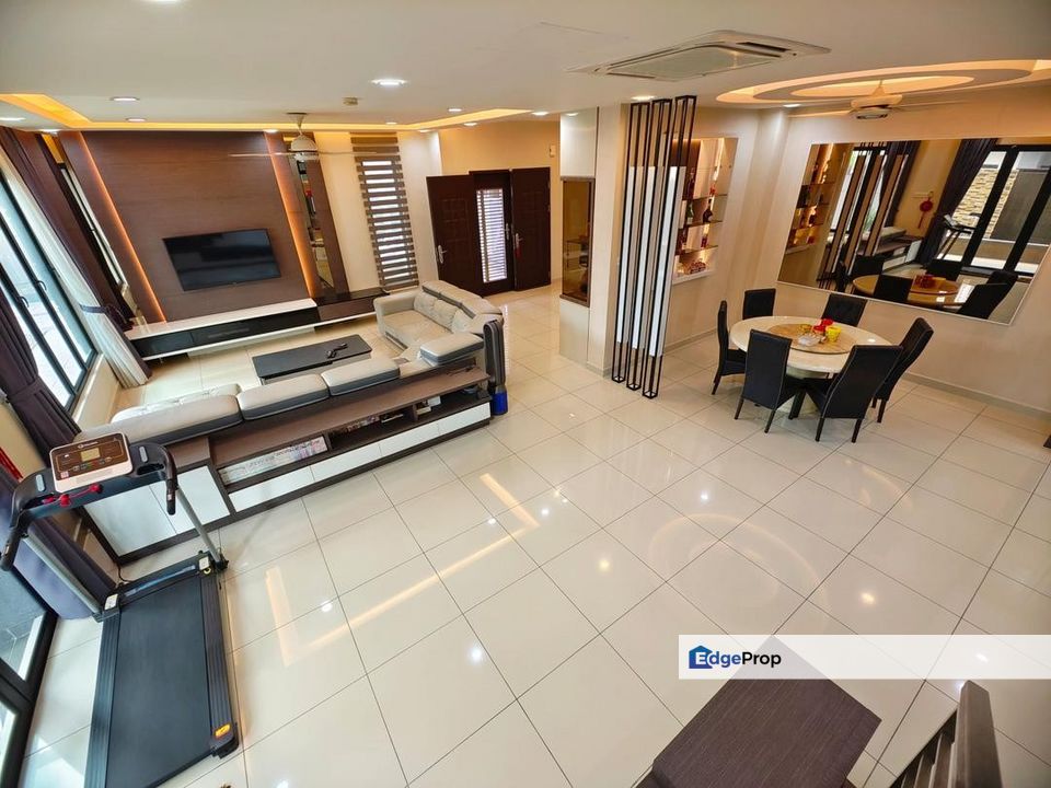 Exclusive 3 Storey Semi-D House Desa Tebrau Precinct 12, Johor, Johor Bahru