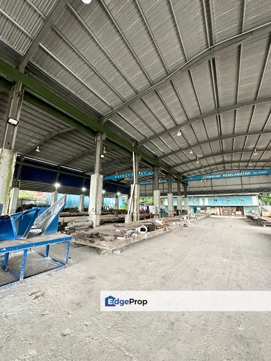  Industrial Zoning Land w/ Factory For Sale Jalan Seelong Jaya, Johor, Senai