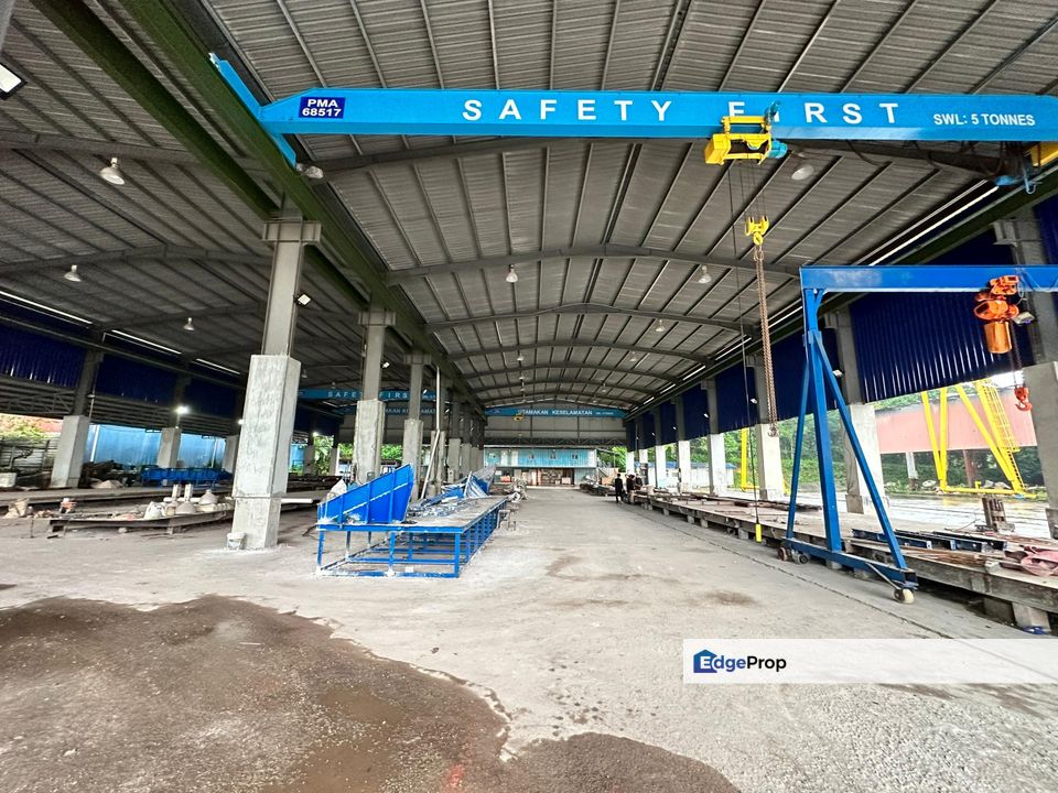  Industrial Zoning Land w/ Factory For Sale Jalan Seelong Jaya, Johor, Senai