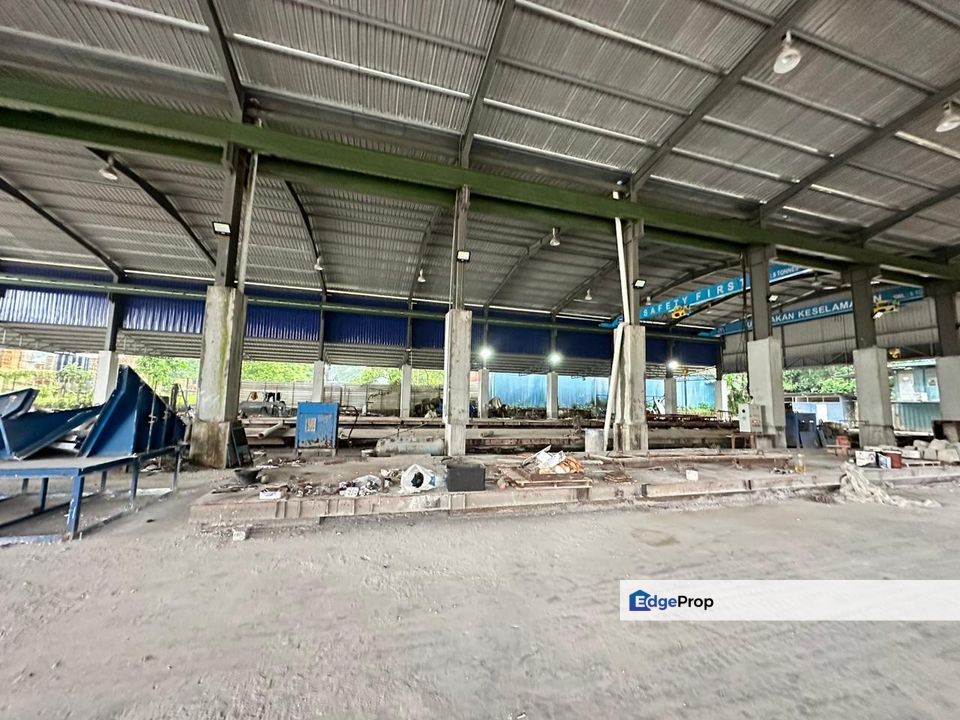  Industrial Zoning Land w/ Factory For Sale Jalan Seelong Jaya, Johor, Senai