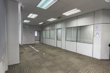 1.5 Storey Detached Factory Desa Cemerlang Jalan Gemilang For Rent