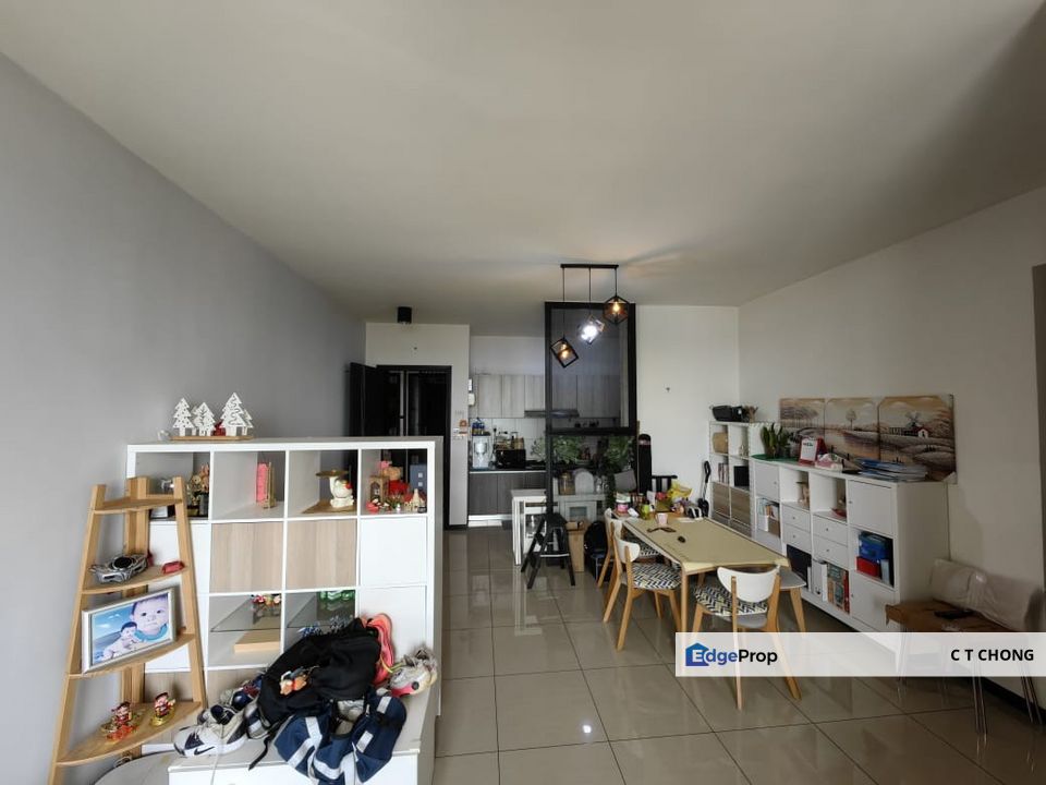 Molek Apartment for Sale, Johor, Johor Bahru
