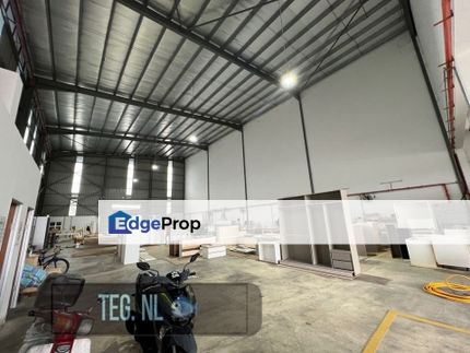 Banting Olak Lempit Semi-D Factory 20K sqft Power 400 AMP Ceiling Height 40ft For Rent , Selangor, Banting