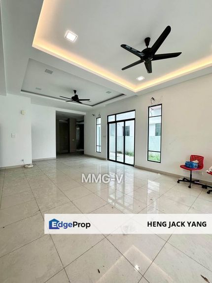 Canary Garden Phase 2 Double Storey Semi-D 34x70 Renovated Side Extended , Selangor, Klang