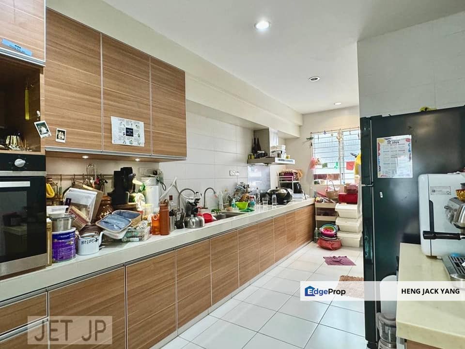 Bukit Raja Pertunia Double Storey 20x65 Fully Renovated Tip Top Condition , Selangor, Klang