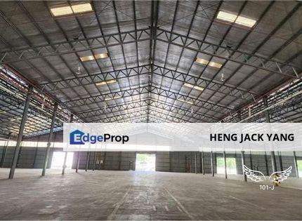 Shah Alam Sek 32 Factory Warehouse Build Up 70K sqft Power 1200 AMP With CF , Selangor, Shah Alam