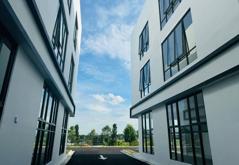 Crest @ Austin Emerald 2