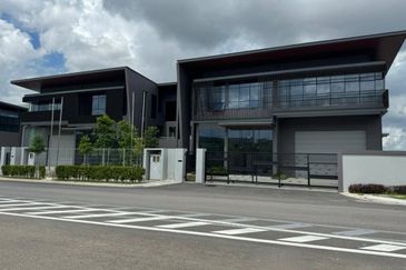 Senai New Semi-Detached Factory