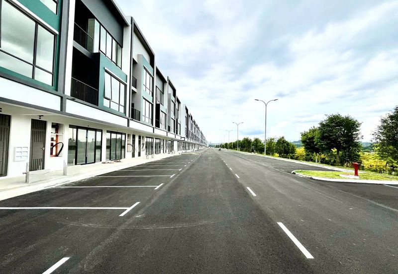 Crest @ Austin Emerald 1