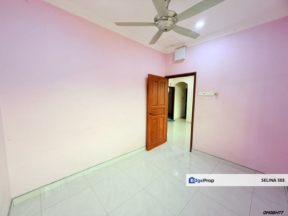 Pekan Kapar Renovated Double Storey Semi D For Sale, Selangor, Kapar 