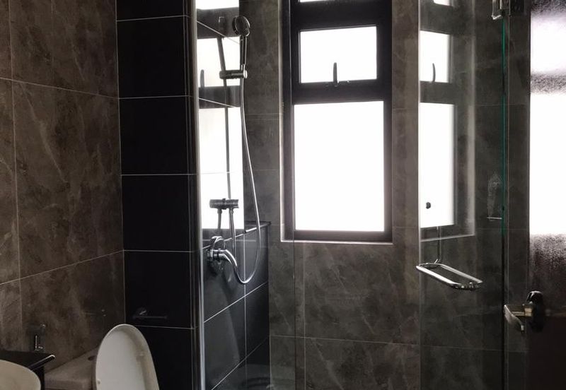 3 Storey Semi Detached House at Horizon Hills Canal Garden