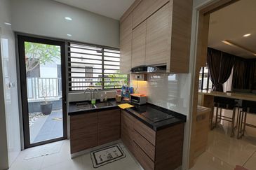 The Canal Garden South, Horizon Hills