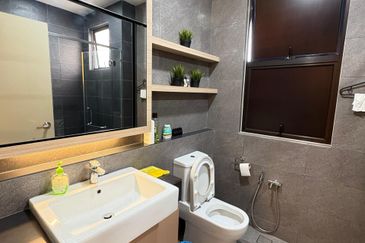 The Canal Garden South, Horizon Hills