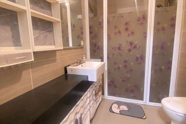 28 Boulevard (28 BLVD)