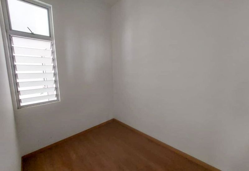 Zeta DeSkye Residence