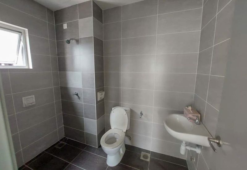 Zeta DeSkye Residence