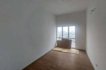 Zeta DeSkye Residence