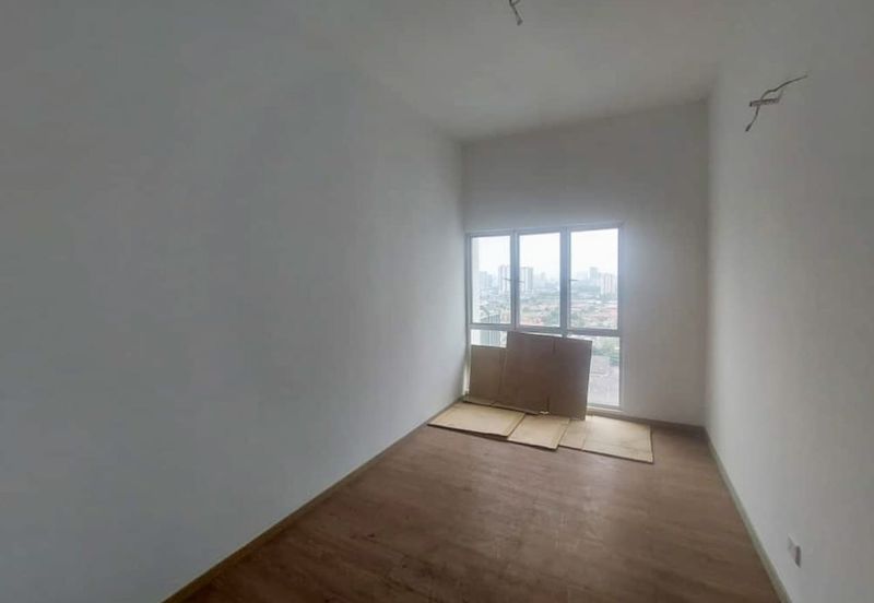 Zeta DeSkye Residence