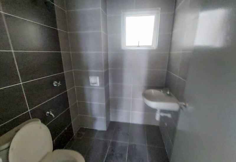 Zeta DeSkye Residence