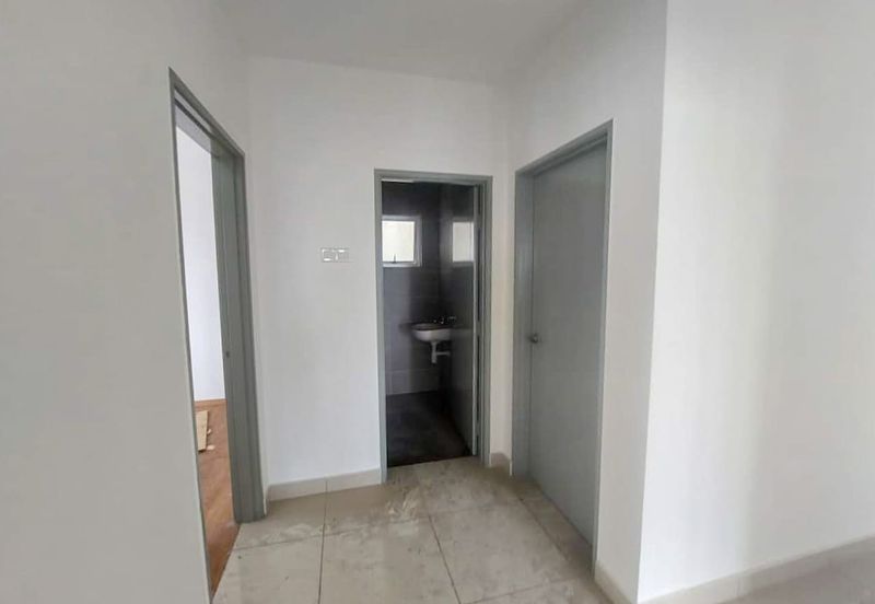 Zeta DeSkye Residence