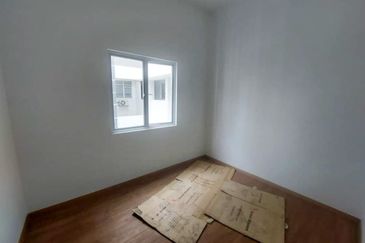 Zeta DeSkye Residence