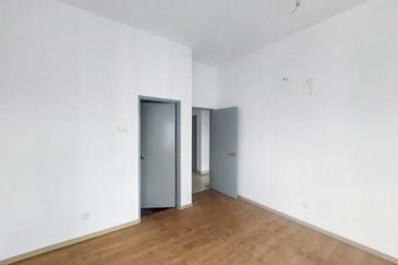 Zeta DeSkye Residence