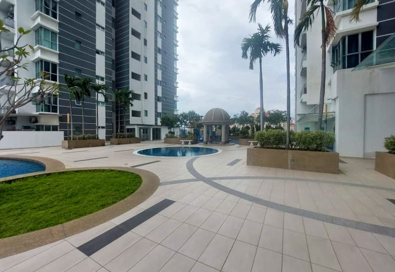 Zeta DeSkye Residence