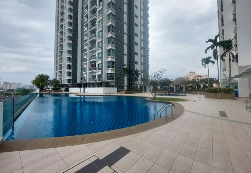 Zeta DeSkye Residence