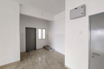 Zeta DeSkye Residence