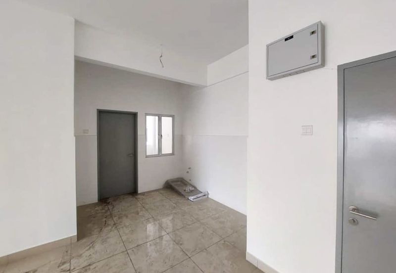 Zeta DeSkye Residence