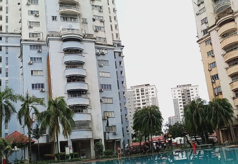 Ridzuan Condominium