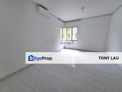 For Sale: Spacious Service Apartment @ 162 Residency, Selayang, Selangor, Selayang