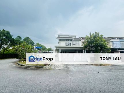 Fully Renovated Corner Lot Facing Playground – Bandar Bukit Raja, Selangor, Klang