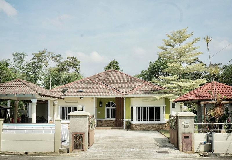 Fully Furnished Single-Storey Bungalow with Spacious Land for Sale @  Kuang, Sungai Buloh, Selangor