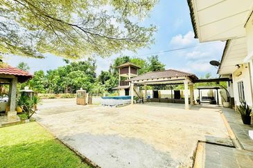 Fully Furnished Single-Storey Bungalow with Spacious Land for Sale @  Kuang, Sungai Buloh, Selangor