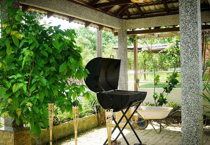 Fully Furnished Single-Storey Bungalow with Spacious Land for Sale @  Kuang, Sungai Buloh, Selangor