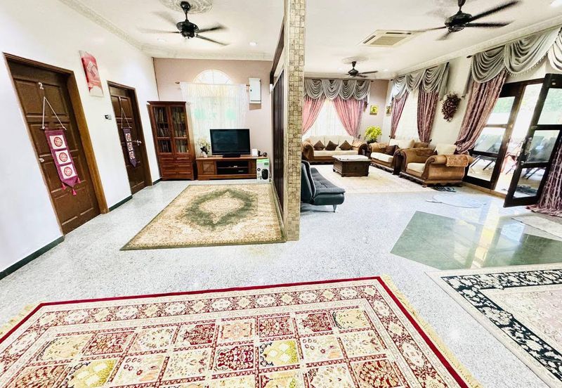 Fully Furnished Single-Storey Bungalow with Spacious Land for Sale @  Kuang, Sungai Buloh, Selangor