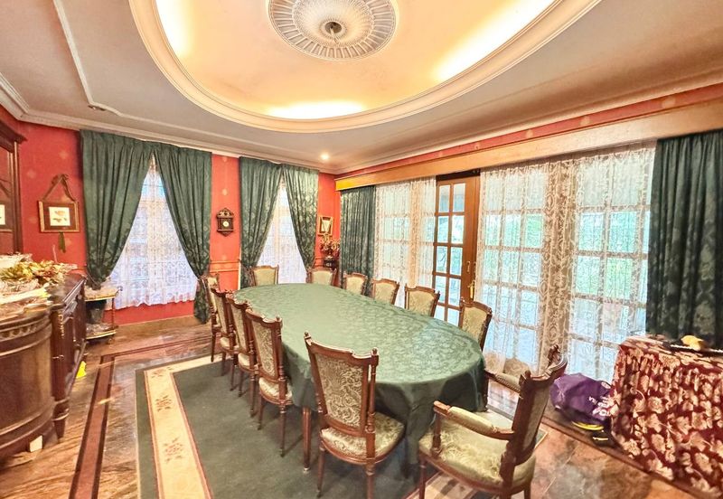 Freehold Golf Resort Living Spacious Layout Fully Renovated @ Lakeview Bungalow, Saujana Resort, Shah Alam