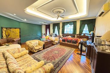 Freehold Golf Resort Living Spacious Layout Fully Renovated @ Lakeview Bungalow, Saujana Resort, Shah Alam